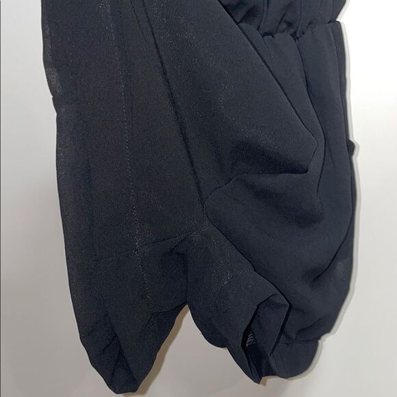 Stylish Black Sleeveless romper - Picture 4 of 8